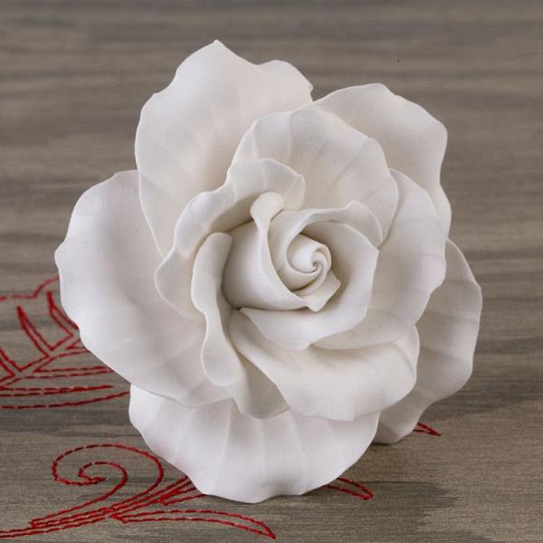 Classic Garden Rose - White 600