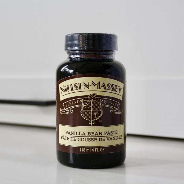 Nielsen-Massey Pure Blend Vanilla Bean Paste 4 oz 600