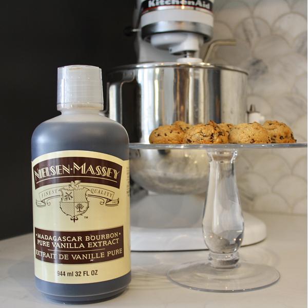Nielsen Massey Madagascar Bourbon Vanilla Extract 944 ml (32 oz) 600