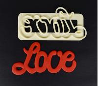 Curved Words - Love by FMM Sugarcraft 200