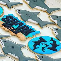Great White Shark Cookie Cutter 4" x 1 3/4" 200