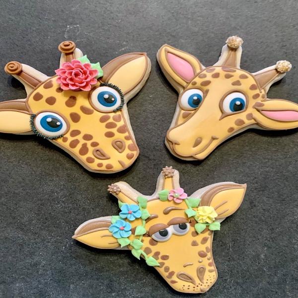 Giraffe Face Cookie Cutter 4.25" x 3.5" 600