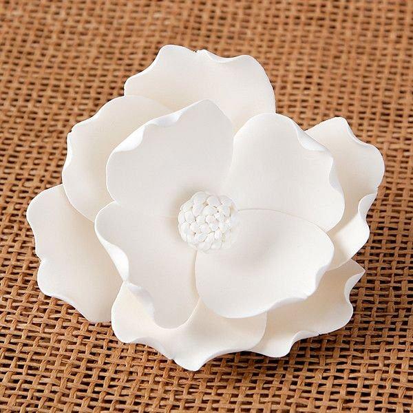 Magnolia Flower White 600